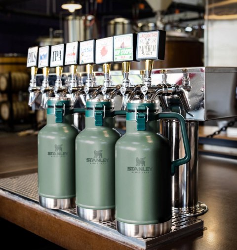 Termos na piwo CLASSIC GROWLER 1,9L / Stanley