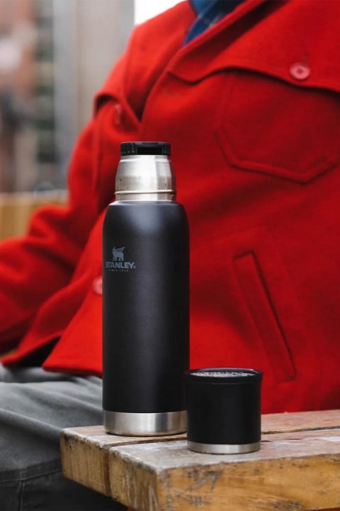 Termos THE ADVENTURE 1 l - BLACK / Stanley Termos THE ADVENTURE 1 l - BLACK / Stanley