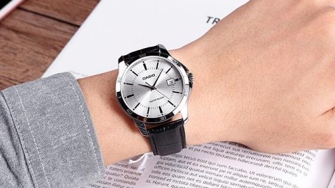 ZEGAREK MĘSKI CASIO MTP-V004L 7A (zd046a) + BOX ZEGAREK MĘSKI CASIO MTP-V004L 7A (zd046a) + BOX