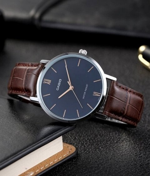 ZEGAREK MĘSKI CASIO MTP-VT01L-2B + BOX ZEGAREK MĘSKI CASIO MTP-VT01L-2B + BOX