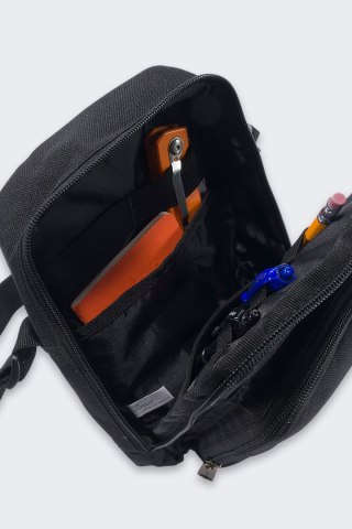 Saszetka Carhartt Crossbody Zip Black