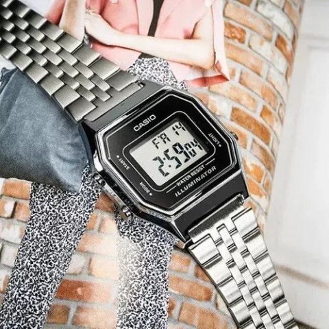 ZEGAREK DAMSKI CASIO VINTAGE LA-680WA-1 (zd631a) + BOX ZEGAREK DAMSKI CASIO VINTAGE LA-680WA-1 (zd631a) + BOX
