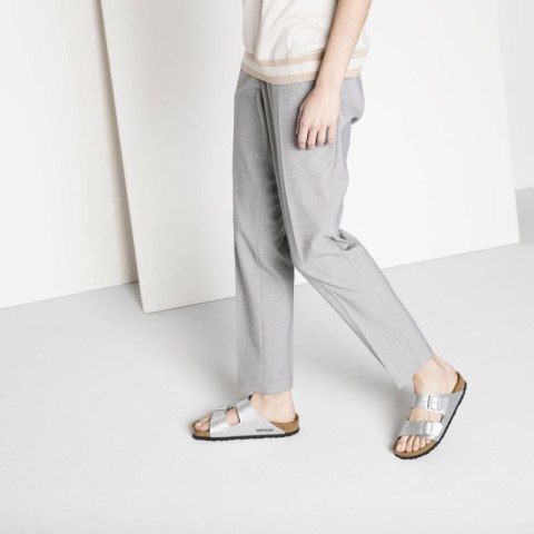 Klapki damskie Birkenstock srebrne Arizona Birko-Flor Silver regular szerokie (1012282)
