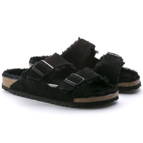 Klapki damskie ocieplane z wełną owczą Birkenstock Arizona VL Shearling Black skóra zamszowa regular szerokie (0752661)
