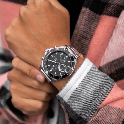 ZEGAREK MĘSKI TOMMY HILFIGER LARSON 1791918 (zf088c) ZEGAREK MĘSKI TOMMY HILFIGER LARSON 1791918 (zf088c)