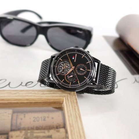 ZEGAREK MĘSKI TOMMY HILFIGER 1710610 (zf112a) + BOX ZEGAREK MĘSKI TOMMY HILFIGER 1710610 (zf112a) + BOX
