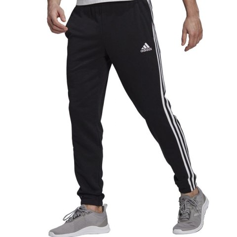 Spodnie adidas Essentials Tapered Elasticcuff 3 Stripes Pant M GK8829