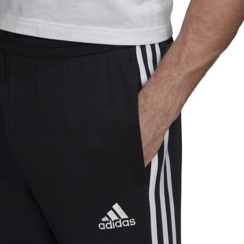 Spodnie adidas Essentials Tapered Elasticcuff 3 Stripes Pant M GK8829