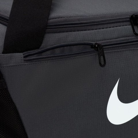 Torba Nike Brasilia 9.5 DM3976-026 Torba Nike Brasilia 9.5 DM3976-026