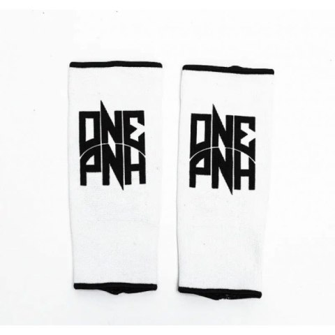 Elastyczny ochraniacz stawu skokowego "ONE PUNCH" 08256-01M Elastyczny ochraniacz stawu skokowego "ONE PUNCH" 08256-01M
