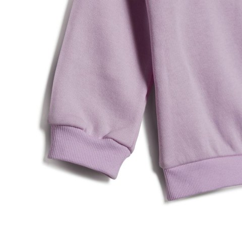 Dres adidas Badges Jogger Jr HM8945 Dres adidas Badges Jogger Jr HM8945