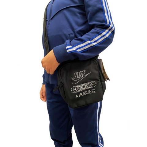 Dres sportowy Nike Jr FD3061-410 Dres sportowy Nike Jr FD3061-410