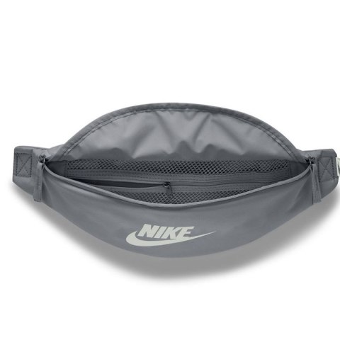 Saszetka, nerka Nike Heritage Waistpack DB0490-084 Saszetka, nerka Nike Heritage Waistpack DB0490-084