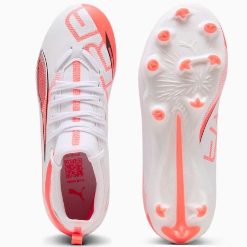 Buty piłkarskie Puma Ultra 5 Match FG/MG Jr 108167-01