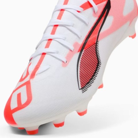 Buty piłkarskie Puma Ultra 5 Match FG/MG M 108166-01