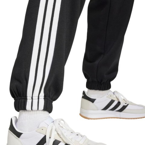 Spodnie adidas Essentials 3-Stripes Fleece Loose-Fit W JE1276 Spodnie adidas Essentials 3-Stripes Fleece Loose-Fit W JE1276