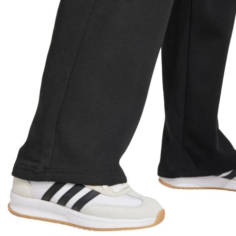 Spodnie adidas Essentials Small Logo Feel Cozy Open-Hem W JC5921